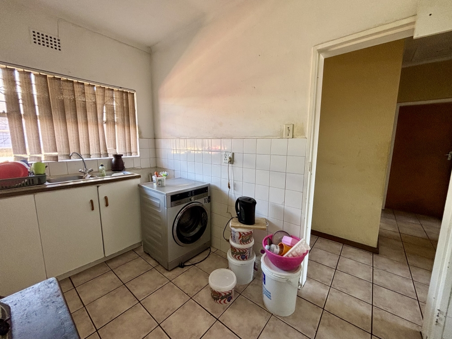 2 Bedroom Property for Sale in Goodwood Park Western Cape